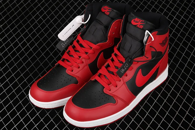 All Categories Air Jordan Jordan Series Basketball Shoes Air Jordan 1 High Pure Original Version Air Jordan 1 Hi 85 AJ1 Joe 1 Reversed Black and Red Forbidden High Basketball Shoes BQ4422-600